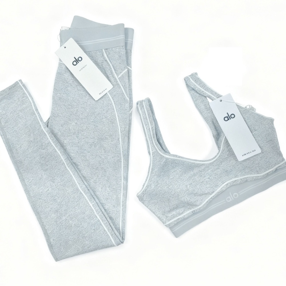 ALO Yoga Light Gray Seamless Crop Sports Bra
